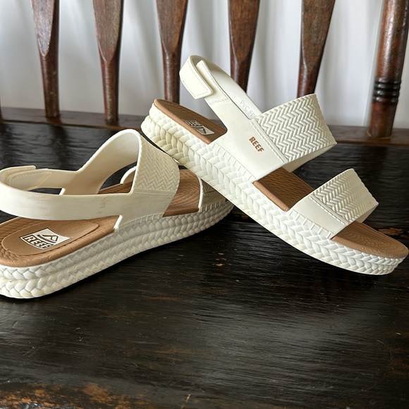 Reef Water Vista - Picture 3 of 4